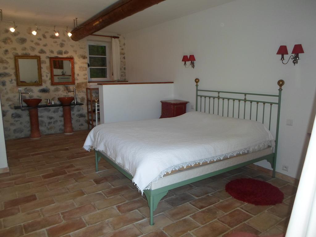 Bed and Breakfast Pavillon De Beauregard Aix-en-Provence Zimmer foto