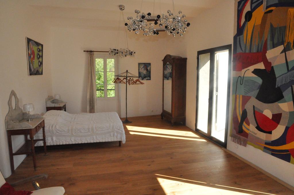 Bed and Breakfast Pavillon De Beauregard Aix-en-Provence Zimmer foto