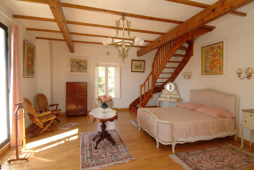 Bed and Breakfast Pavillon De Beauregard Aix-en-Provence Zimmer foto