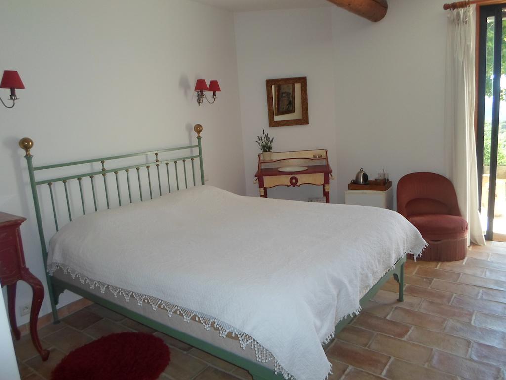 Bed and Breakfast Pavillon De Beauregard Aix-en-Provence Zimmer foto